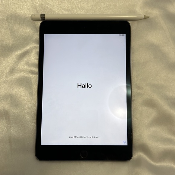 iPad Mini 5 with Apple Pen